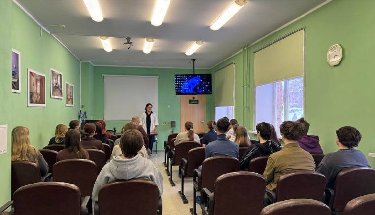 Лицеистов познакомили с работой врачей в Подольском роддоме