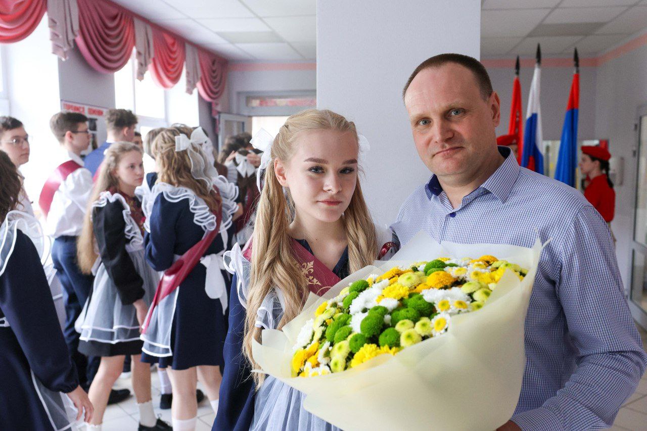 Последние звонки прозвучали в подольских школах Последние звонки прозвучали в подольских школах