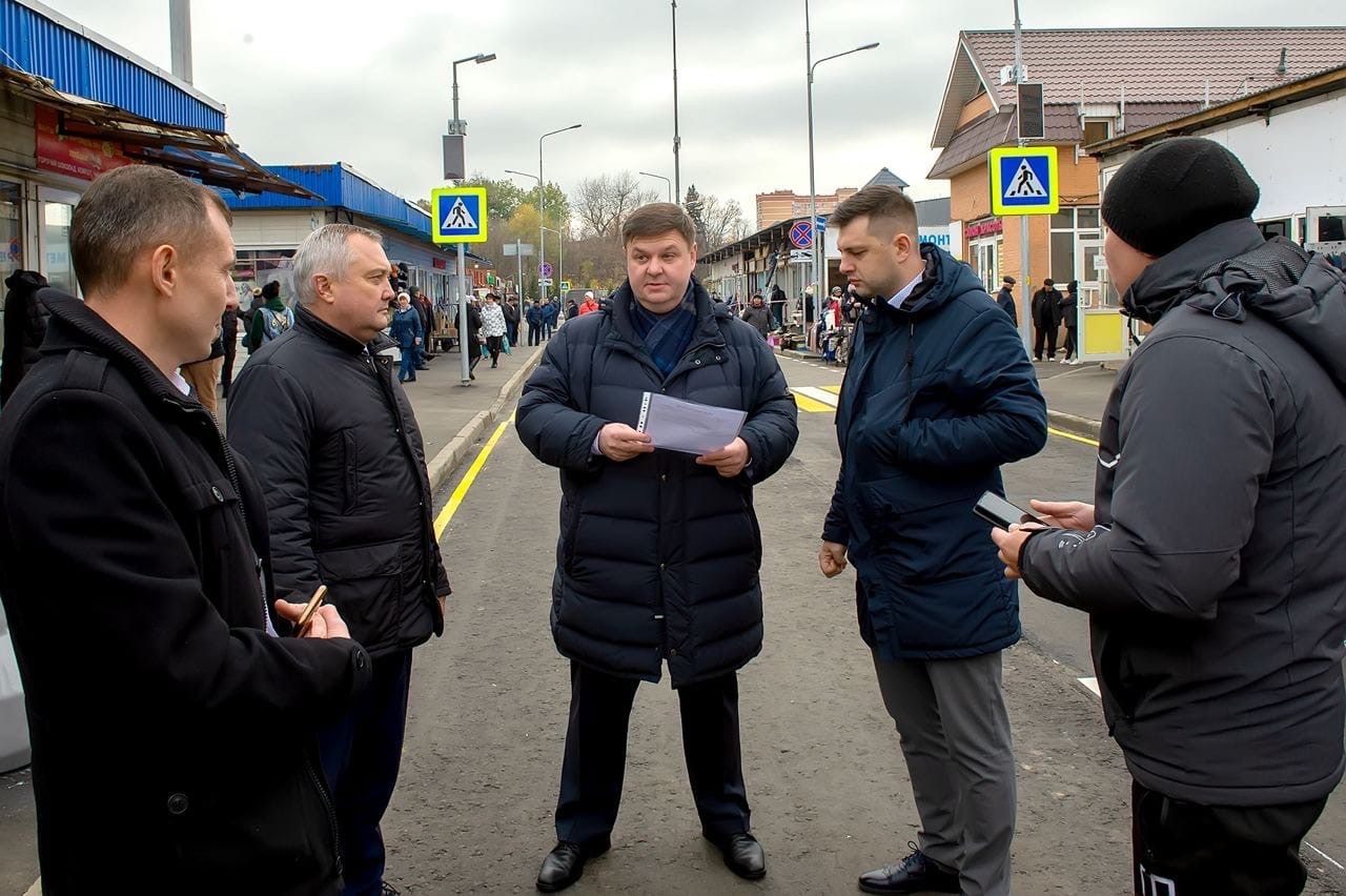 Новый асфальт на Советской улице проверила комиссия