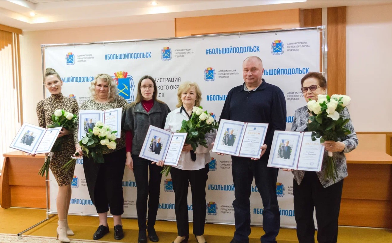 В Общественной палате состоялось вручение премий имени Игоря Васильевича Герасимова за социально значимые инициативы В Общественной палате состоялось вручение премий имени Игоря Васильевича Герасимова за социально значимые инициативы