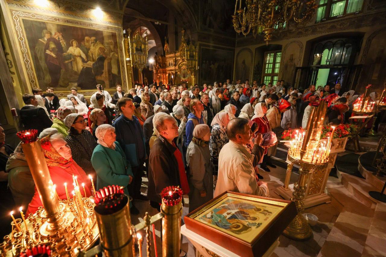 Православные христиане отмечают Светлую Пасху