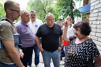 Замглавы Подольска провел обход на Весенней