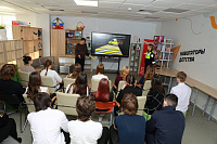 Интерактивное занятие в лицее провели подольские госавтоинспекторы