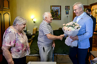 С бриллиатовой свадьбой поздравил жителей Подольска депутат Госдумы