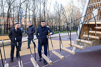 Глава Подольска проверил обновленный лесопарк "Березки"