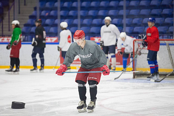 Подготовка к новому сезону в подольской хоккейной команде "Воевода" идет полным ходом