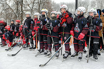 Чемпион мира показал класс юным подольским хоккеистам